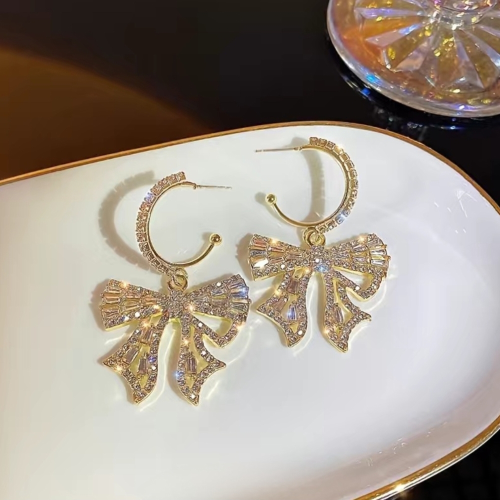 New Dangling Bow Earrings!